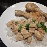 Kipstukjes in Mosterdsaus